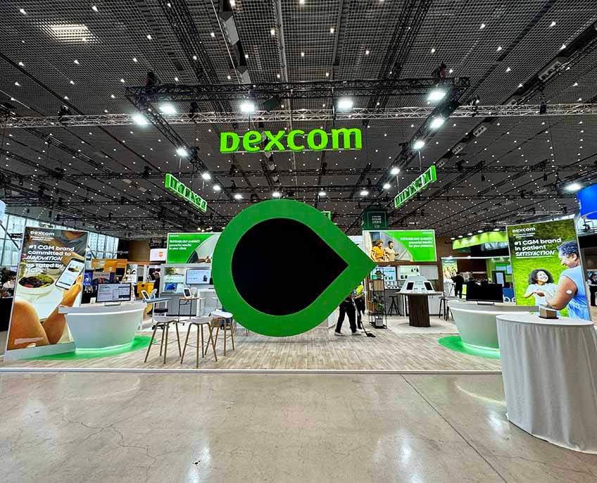 diseño de stand personalizado para feria profesional